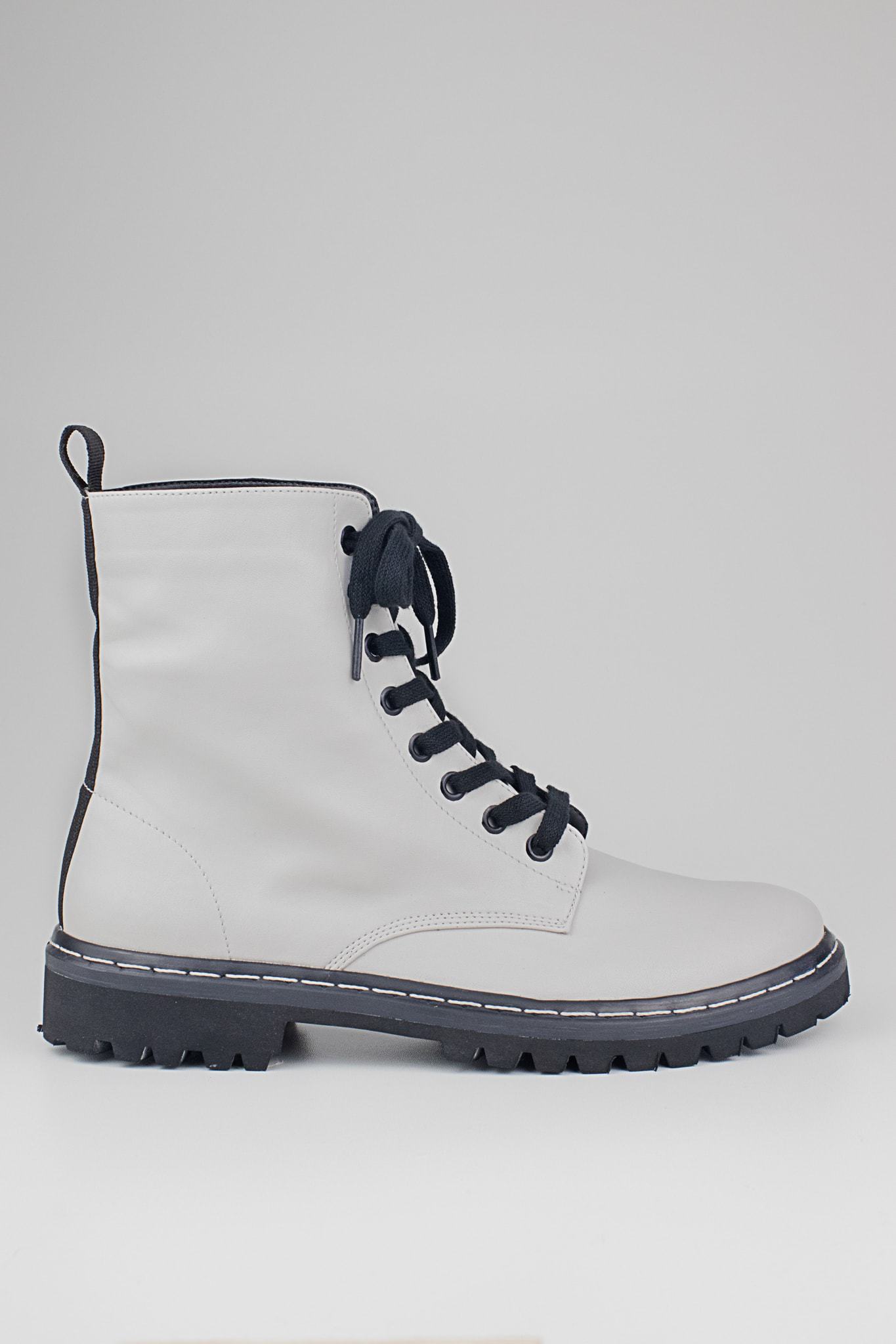 coturno off white